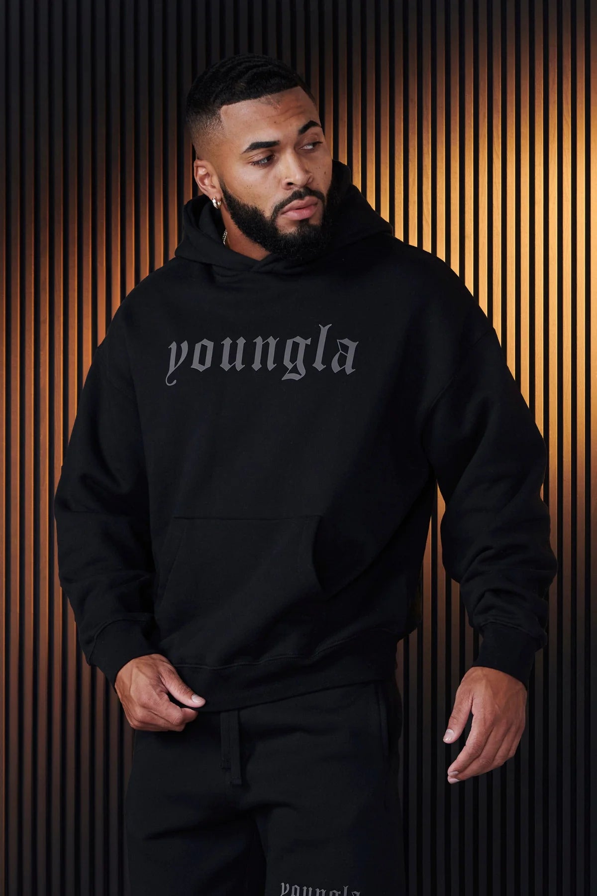 566 - CLOUD 9 HOODIES - BLACK