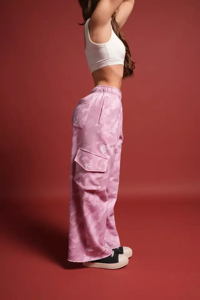 DSHE/VD-0034 Y2Kulture Durst Cargo Sweats in DSVD Bubblegum Camo